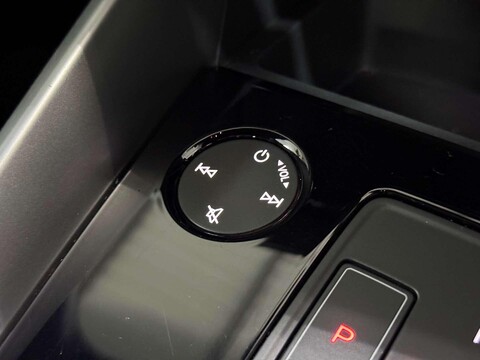 Audi A3 1.5 TFSI 35 S line Saloon 4dr Petrol S Tronic Euro 6 (s/s) (150 ps) 49