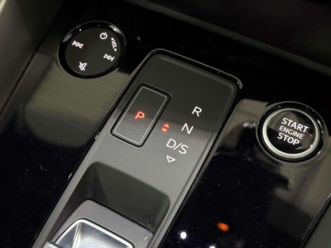 Audi A3 1.5 TFSI 35 S line Saloon 4dr Petrol S Tronic Euro 6 (s/s) (150 ps) 51