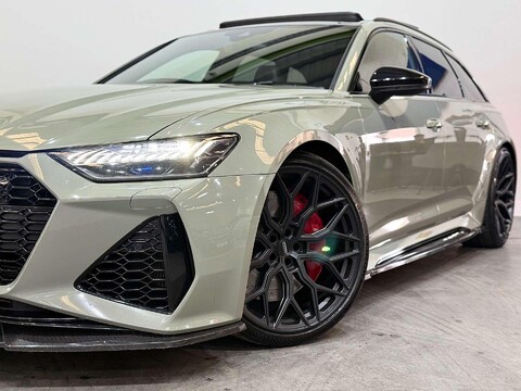 Audi RS6 4.0 TFSI V8 Launch Edition Estate 5dr Petrol Tiptronic quattro Euro 6 (s/s) 15