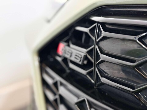 Audi RS6 4.0 TFSI V8 Launch Edition Estate 5dr Petrol Tiptronic quattro Euro 6 (s/s) 67