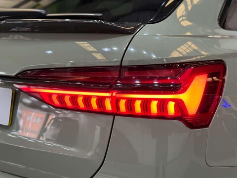 Audi RS6 4.0 TFSI V8 Launch Edition Estate 5dr Petrol Tiptronic quattro Euro 6 (s/s) 75