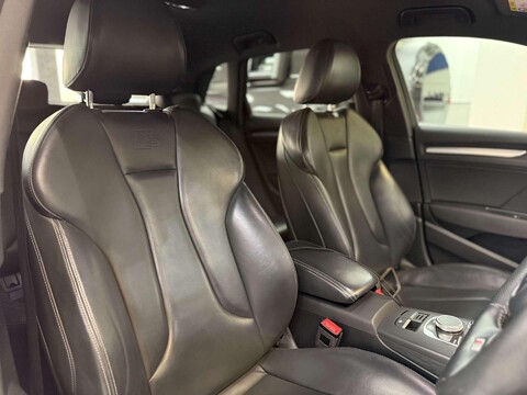 Audi S3 2.0 TFSI Black Edition Sportback 5dr Petrol S Tronic quattro Euro 6 (s/s) ( 32