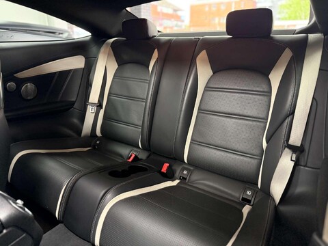 Mercedes-Benz C Class 4.0 C63 V8 BiTurbo AMG S (Premium) Coupe 2dr Petrol SpdS MCT Euro 6 (s/s) ( 32