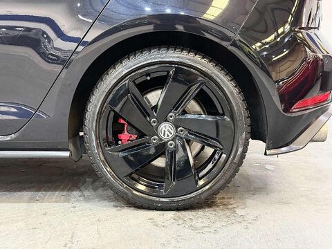 Volkswagen Golf 2.0 TSI GPF GTI Performance Hatchback 5dr Petrol DSG Euro 6 (s/s) (245 ps) 54