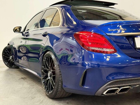 Mercedes-Benz C Class 4.0 C63 V8 BiTurbo AMG (Premium) Saloon 4dr Petrol SpdS MCT Euro 6 (s/s) (4 24