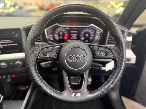 Audi A1 1.0 TFSI 30 S line Sportback 5dr Petrol S Tronic Euro 6 (s/s) (110 ps) 38