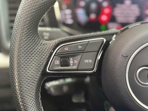 Audi A1 1.0 TFSI 30 S line Sportback 5dr Petrol S Tronic Euro 6 (s/s) (110 ps) 39