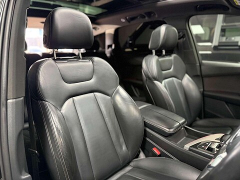 Audi SQ7 4.0 TDI V8 SUV 5dr Diesel Tiptronic quattro Euro 6 (s/s) (435 ps) 6