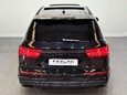 Audi SQ7 4.0 TDI V8 SUV 5dr Diesel Tiptronic quattro Euro 6 (s/s) (435 ps) 25
