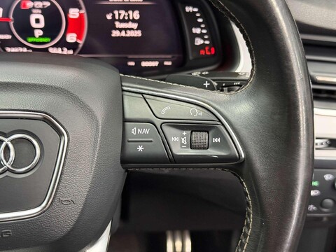 Audi SQ7 4.0 TDI V8 SUV 5dr Diesel Tiptronic quattro Euro 6 (s/s) (435 ps) 40