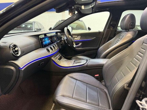 Mercedes-Benz E Class 2.0 E220d AMG Line Night Edition (Premium Plus) Saloon 4dr Diesel G-Tronic+ 31