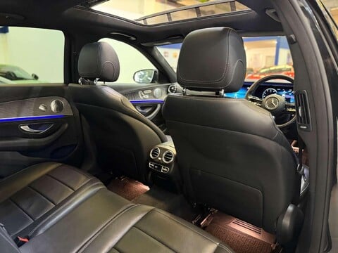Mercedes-Benz E Class 2.0 E220d AMG Line Night Edition (Premium Plus) Saloon 4dr Diesel G-Tronic+ 37