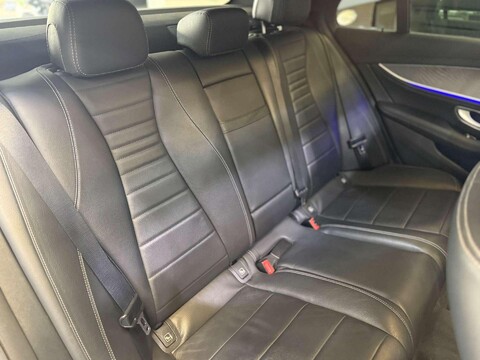 Mercedes-Benz E Class 2.0 E220d AMG Line Night Edition (Premium Plus) Saloon 4dr Diesel G-Tronic+ 39