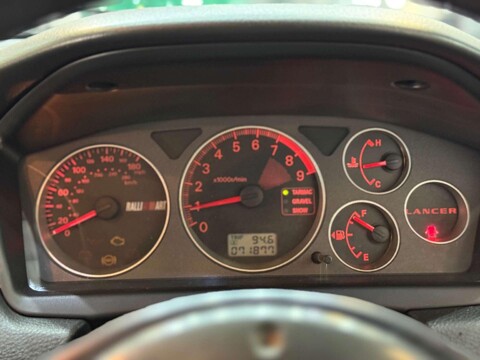 Mitsubishi Lancer 2.0 EVO VIII MR FQ-320 Saloon 4dr Petrol Manual (258 g/km, 326 bhp) 38