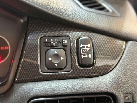 Mitsubishi Lancer 2.0 EVO VIII MR FQ-320 Saloon 4dr Petrol Manual (258 g/km, 326 bhp) 46