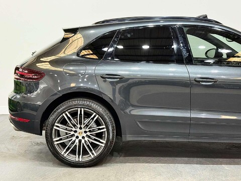 Porsche Macan 3.0 TD V6 S SUV 5dr Diesel PDK 4WD Euro 6 (s/s) (258 ps) 14