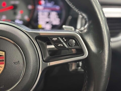Porsche Macan 3.0 TD V6 S SUV 5dr Diesel PDK 4WD Euro 6 (s/s) (258 ps) 35