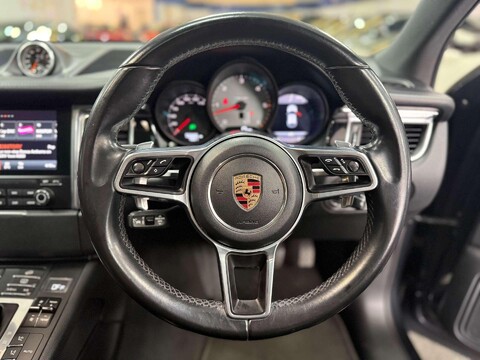 Porsche Macan 3.0 TD V6 S SUV 5dr Diesel PDK 4WD Euro 6 (s/s) (258 ps) 36