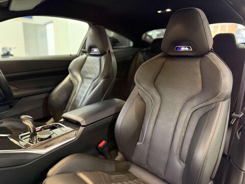 BMW M4 3.0 BiTurbo Competition Coupe 2dr Petrol Steptronic Euro 6 (s/s) (510 ps) 6