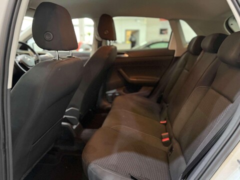 Volkswagen Polo 1.0 EVO Match Hatchback 5dr Petrol Manual Euro 6 (s/s) (80 ps) 33