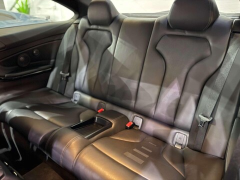 BMW M4 3.0 BiTurbo Coupe 2dr Petrol DCT Euro 6 (s/s) (431 ps) 30
