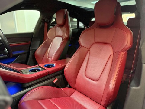 Porsche Taycan Performance Plus 93.4kWh Turbo S Saloon 4dr Electric Auto 4WD (761 ps) 6