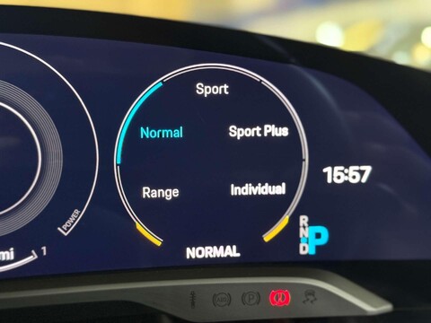 Porsche Taycan Performance Plus 93.4kWh Turbo S Saloon 4dr Electric Auto 4WD (761 ps) 46