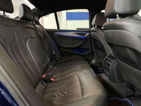 BMW 5 Series 2.0 530e 9.2kWh M Sport Saloon 4dr Petrol Plug-in Hybrid Auto Euro 6 (s/s)  35