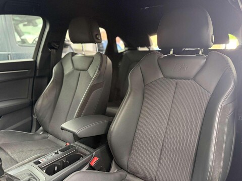Audi Q3 2.0 TDI 35 S line Sportback 5dr Diesel S Tronic Euro 6 (s/s) (150 ps) 6