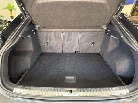 Audi Q3 2.0 TDI 35 S line Sportback 5dr Diesel S Tronic Euro 6 (s/s) (150 ps) 44