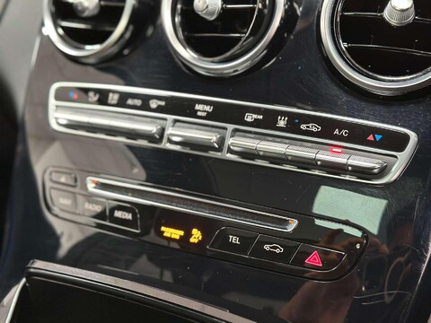 Mercedes-Benz C Class 2.0 C350e 6.4kWh Sport (Premium) Saloon 4dr Petrol Plug-in Hybrid G-Tronic+ 44
