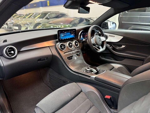 Mercedes-Benz C Class 2.0 C220d AMG Line (Premium) Coupe 2dr Diesel G-Tronic+ Euro 6 (s/s) (194 p 32