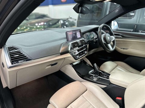 BMW X4 3.0 30d M Sport X SUV 5dr Diesel Auto xDrive Euro 6 (s/s) (265 ps) 34