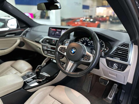 BMW X4 3.0 30d M Sport X SUV 5dr Diesel Auto xDrive Euro 6 (s/s) (265 ps) 39