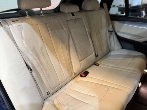 BMW X5 3.0 30d M Sport SUV 5dr Diesel Auto xDrive Euro 6 (s/s) (258 ps) 35
