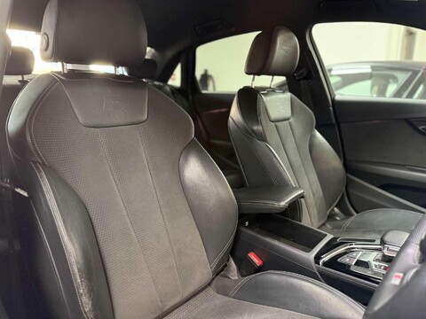 Audi A4 2.0 TDI 30 Black Edition Saloon 4dr Diesel S Tronic Euro 6 (s/s) (136 ps) 6