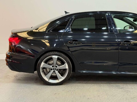 Audi A4 2.0 TDI 30 Black Edition Saloon 4dr Diesel S Tronic Euro 6 (s/s) (136 ps) 16