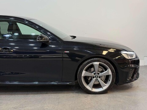Audi A4 2.0 TDI 30 Black Edition Saloon 4dr Diesel S Tronic Euro 6 (s/s) (136 ps) 17