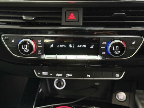 Audi A4 2.0 TDI 30 Black Edition Saloon 4dr Diesel S Tronic Euro 6 (s/s) (136 ps) 43