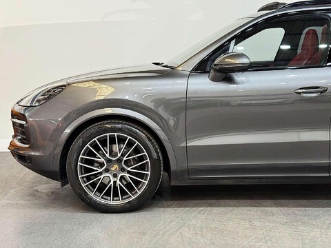 Porsche Cayenne 3.0T V6 GPF SUV 5dr Petrol TiptronicS 4WD Euro 6 (s/s) (340 ps) 17