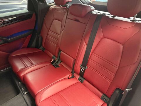Porsche Cayenne 3.0T V6 GPF SUV 5dr Petrol TiptronicS 4WD Euro 6 (s/s) (340 ps) 42