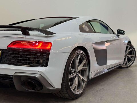 Audi R8 5.2 FSI V10 Performance Coupe 2dr Petrol S Tronic quattro Euro 6 (s/s) (620 31