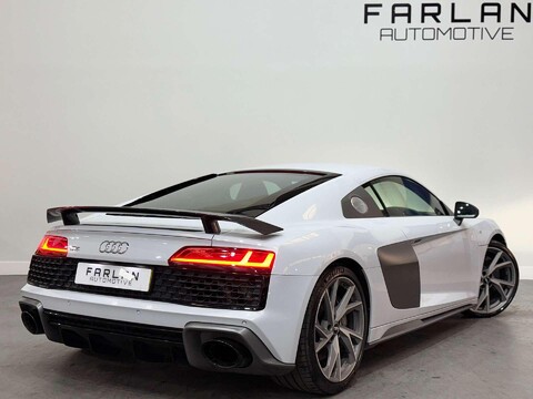 Audi R8 5.2 FSI V10 Performance Coupe 2dr Petrol S Tronic quattro Euro 6 (s/s) (620 5