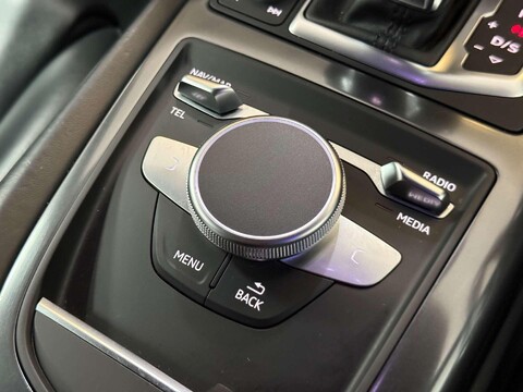 Audi R8 5.2 FSI V10 Performance Coupe 2dr Petrol S Tronic quattro Euro 6 (s/s) (620 44