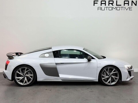 Audi R8 5.2 FSI V10 Performance Coupe 2dr Petrol S Tronic quattro Euro 6 (s/s) (620 23