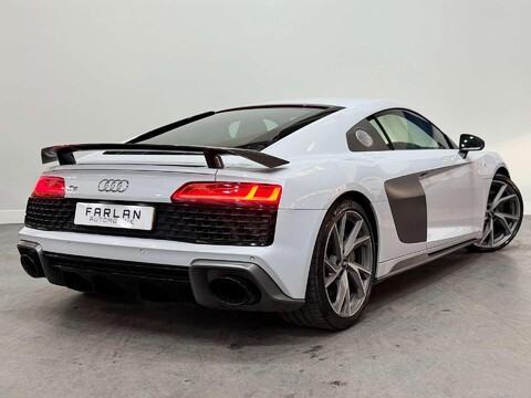 Audi R8 5.2 FSI V10 Performance Coupe 2dr Petrol S Tronic quattro Euro 6 (s/s) (620 30