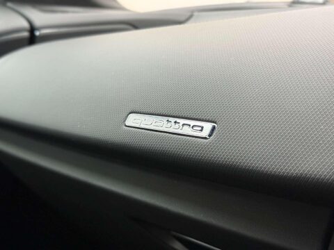 Audi R8 5.2 FSI V10 Performance Coupe 2dr Petrol S Tronic quattro Euro 6 (s/s) (620 53