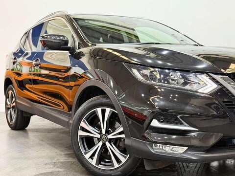 Nissan Qashqai 1.3 DIG-T N-Connecta SUV 5dr Petrol DCT Auto Euro 6 (s/s) (160 ps) 9