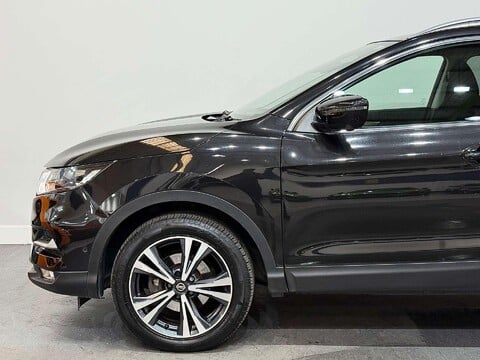 Nissan Qashqai 1.3 DIG-T N-Connecta SUV 5dr Petrol DCT Auto Euro 6 (s/s) (160 ps) 15