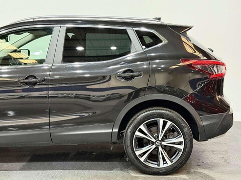 Nissan Qashqai 1.3 DIG-T N-Connecta SUV 5dr Petrol DCT Auto Euro 6 (s/s) (160 ps) 16